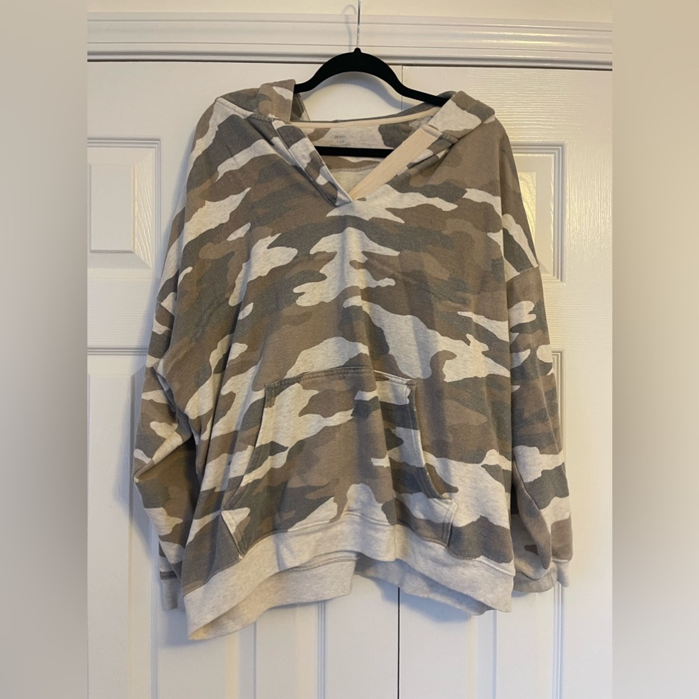 Camo Large Arie Hoodie